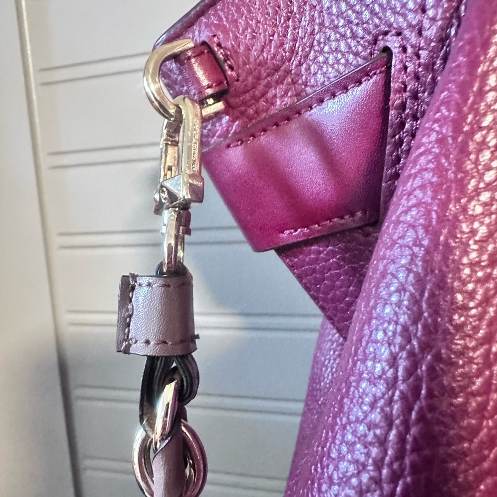 Michael Kors Burgundy Downtown Astor Pebbled Leather Shoulder/Crossbody Bag NWOT - Picture 3 of 13